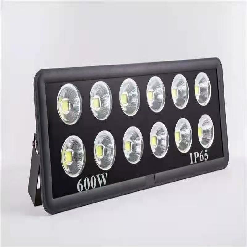 Led flood light